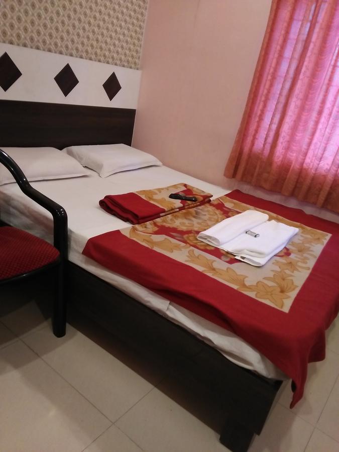 Hotel Sangeeth Lodging Мисор Екстериор снимка
